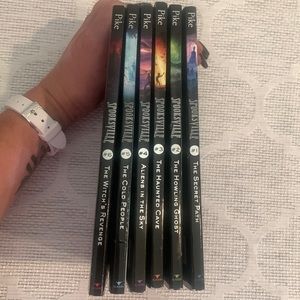Spooksville Series by Christopher Pike # 1,2,3,4,5,6 lot of 6 Paperback.